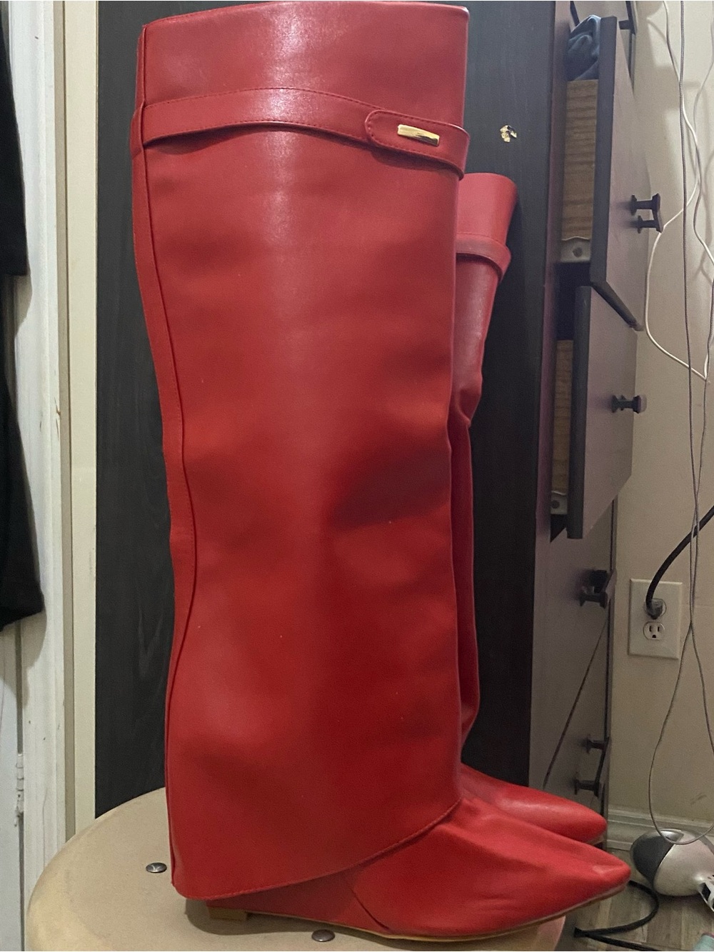Red Over-the-Knee Women's Boots - Sleek Pointed Toe